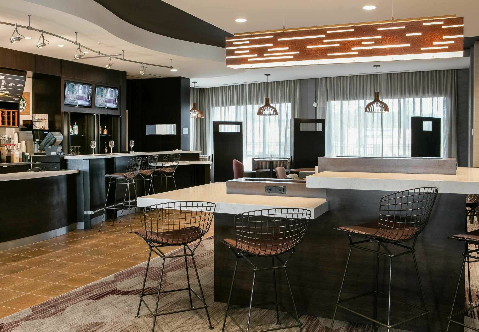 Courtyard By Marriott Omaha Bellevue At Beardmore Event Center Exteriör bild